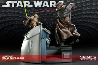Star Wars VS. Diorama Series - Yoda VS Darth Sidious (Senate Duel)ㅤ – Sideshow Collectibles – ActionFigureBrasil — ângulo diferente