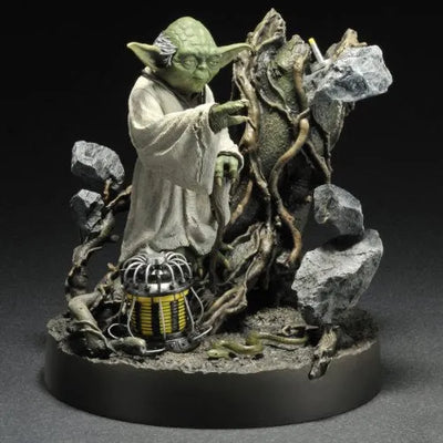 Star Wars - Yoda - ARTFX Statue - 1/7 - Empire Strikes Back ver. Episode V ver. (Kotobukiya)ㅤ – Kotobukiya – ActionFigure Brasil — com base expositora