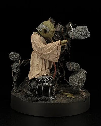 Star Wars - Yoda - ARTFX Statue - 1/7 - Empire Strikes Back Version, Repaint ver.ㅤ – Kotobukiya – ActionFigureBrasil — ângulo diferente