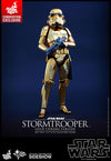 STORMTROOPER GOLD CHROME VERSION [HOT TOYS]