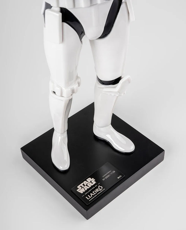 Stormtrooper - LIMITED EDITION: 1138 – Lladró – ActionFigure Brasil