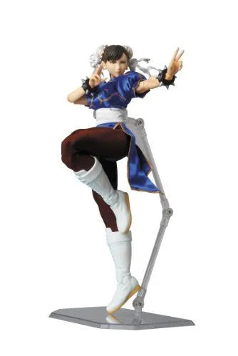 Street Fighter - Street Fighter IV - Chun-Li - Real Action Heroes #656 - 1/6 - Ver.2 (Medicom Toy)ㅤ – Medicom Toy – ActionFigureBrasil — ângulo diferente