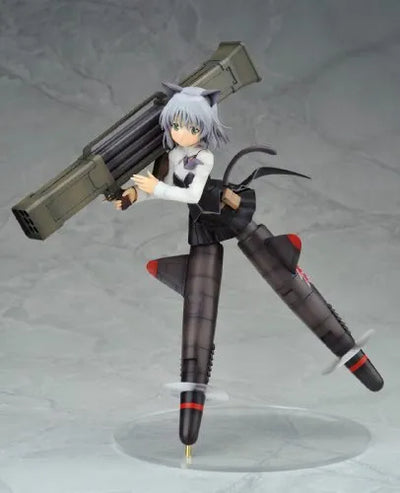 Strike Witches - Sanya V Litvyak - 1/8 (Alter)ㅤ – Alter – ActionFigureBrasil — ângulo diferente
