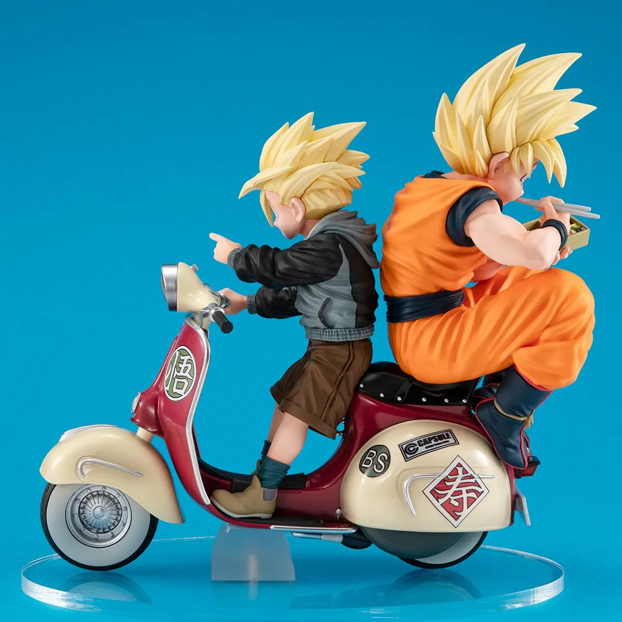 Super Saiyan Son Goku & Super Saiyan Son Gohan on Motorbike – MegaHouse – ActionFigure Brasil