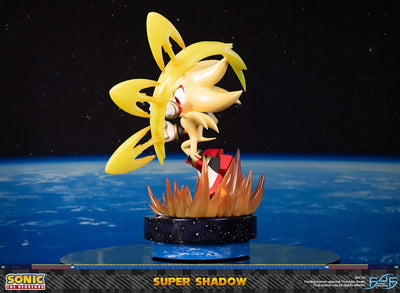 Super Shadow – First 4 Figures – ActionFigure Brasil — com base expositora