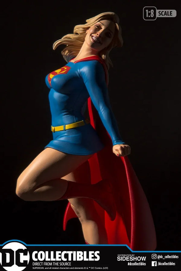 Supergirl - LIMITED EDITION: 5000 – DC Direct – ActionFigure Brasil