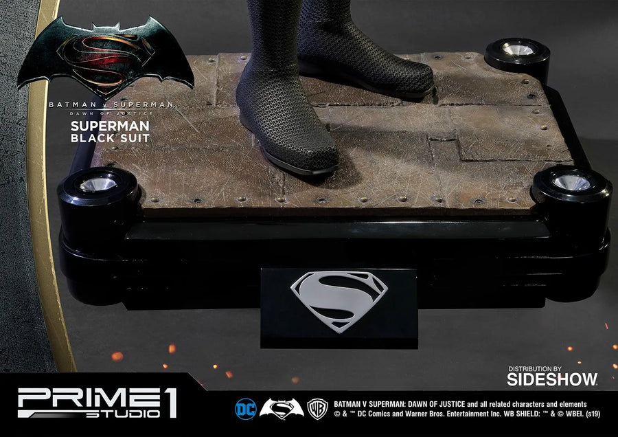 Superman (Black Suit Version) - LIMITED EDITION: 150 – Prime 1 Studio – ActionFigure Brasil