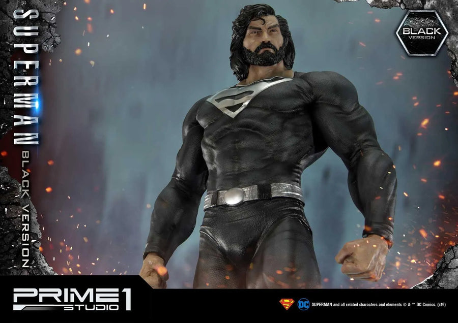 Superman (Black Version) Superman (Comics) – Prime1Studio – ActionFigure Brasil
