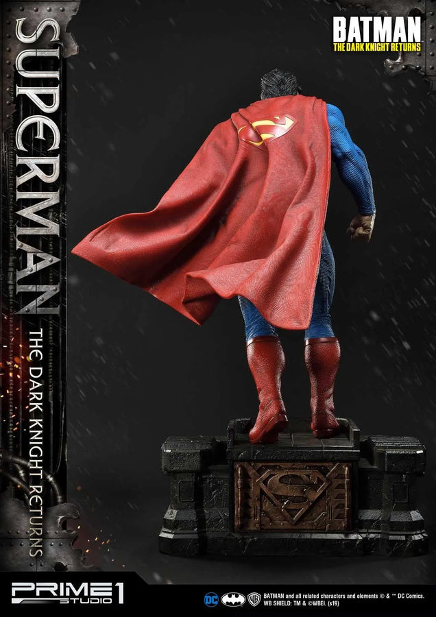 Superman (Deluxe Version) Batman:The Dark Knight Returns (Comics) – Prime1Studio – ActionFigure Brasil