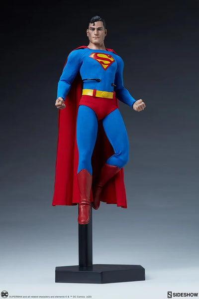 Superman - LIMITED EDITION – Sideshow Collectibles – ActionFigure Brasil — com base expositora