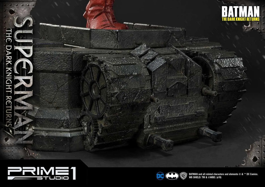 Superman (Regular Version) Batman:The Dark Knight Returns (Comics) – Prime1Studio – ActionFigure Brasil