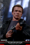 T-800 Guardian [HOT TOYS]