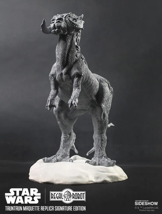 Tauntaun Maquette - LIMITED EDITION: 250 – Regal Robot – ActionFigure Brasil — close