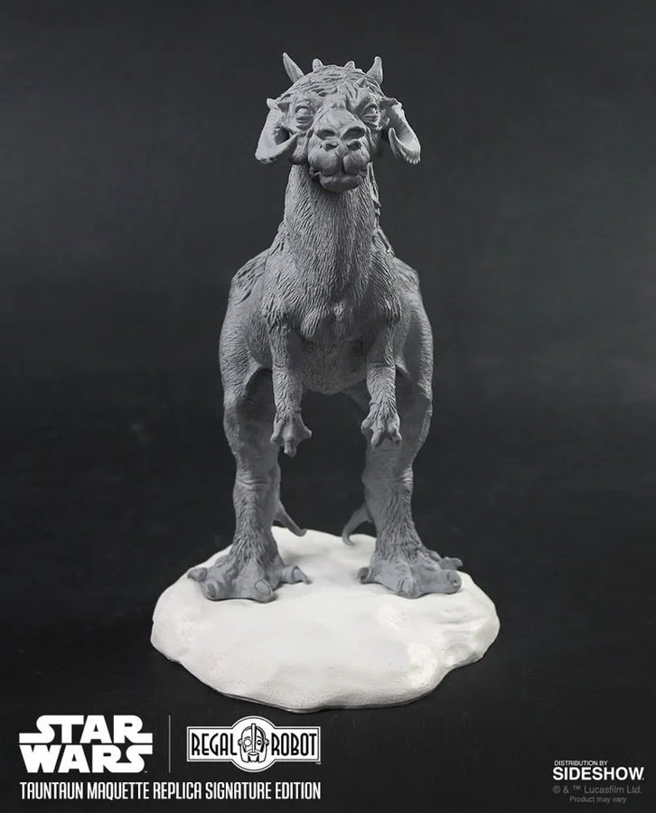 Tauntaun Maquette - LIMITED EDITION: 250 – Regal Robot – ActionFigure Brasil — close