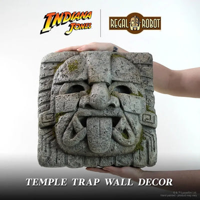 Temple Trap Wall Decor – Regal Robot – ActionFigure Brasil — close