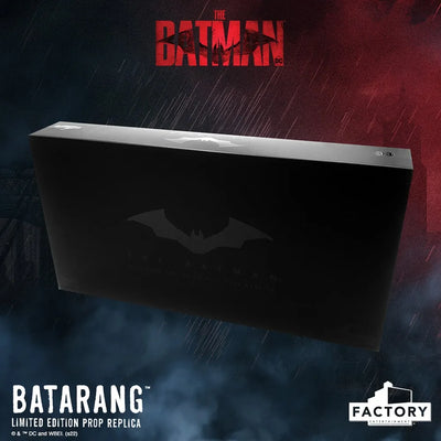 The Batman Batarang - LIMITED EDITION – Factory Entertainment – ActionFigure Brasil — embalagem
