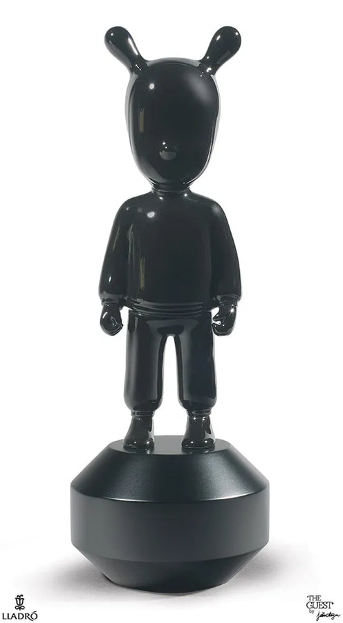 The Black Guest – Lladró – ActionFigure Brasil