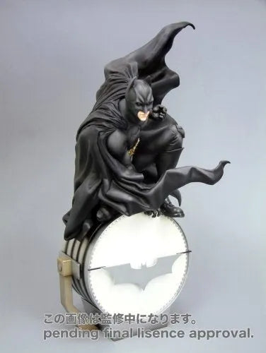 The Dark Knight - Batman - ARTFX Statue - 1/6 - Original Suit Ver. (Kotobukiya)ㅤ – Kotobukiya – ActionFigureBrasil — close