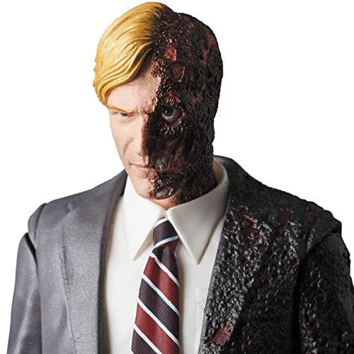 The Dark Knight - Harvey Dent - Two-Face - Mafex No.054 (Medicom Toy)ㅤ – Medicom Toy – ActionFigure Brasil