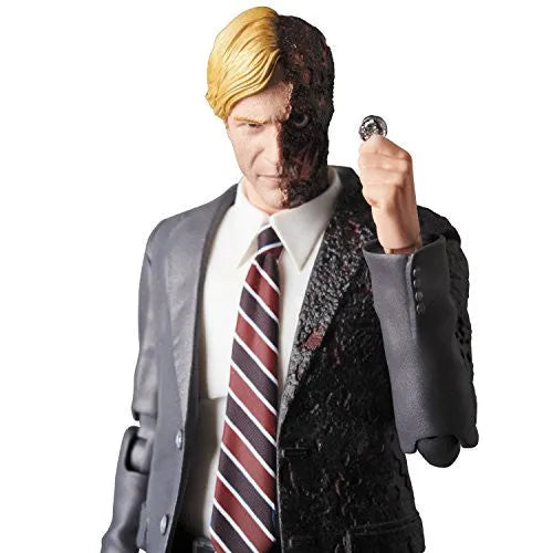 The Dark Knight - Harvey Dent - Two-Face - Mafex No.054 (Medicom Toy)ㅤ – Medicom Toy – ActionFigure Brasil