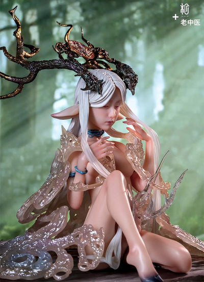 The Deer Lady Version 1 – Manas SUM – ActionFigure Brasil — close