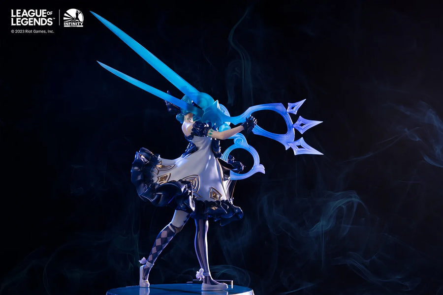 The Hallowed Seamstress Gwen - LIMITED EDITION: 997 – Infinity Studio – ActionFigure Brasil