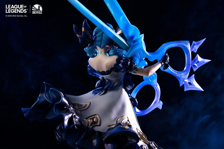 The Hallowed Seamstress Gwen - LIMITED EDITION: 997 – Infinity Studio – ActionFigure Brasil