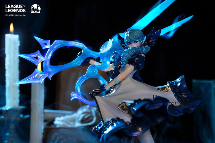 The Hallowed Seamstress Gwen - LIMITED EDITION: 997 – Infinity Studio – ActionFigure Brasil