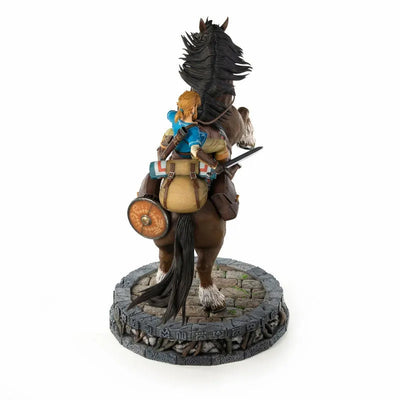 The Legend of Zelda - Breath of the Wild - Link on Horse - Statue (First 4 Figures)ㅤ – First 4 Figures – ActionFigure Brasil — ângulo diferente