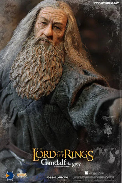 The Lord of the Rings 1/6 Collectible Action Figure - Gandalf the Greyㅤ – Asmus Toys – ActionFigureBrasil — ângulo diferente