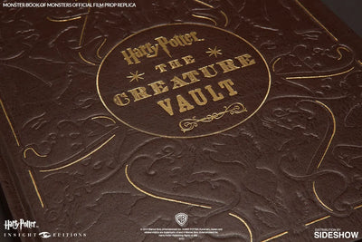 The Monster Book of Monsters – Insight Collectibles – ActionFigure Brasil — close