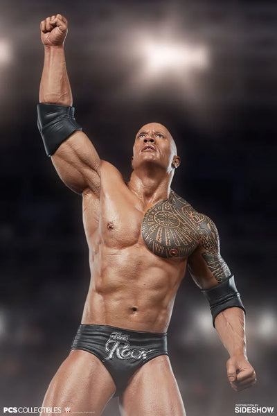 The Rock - LIMITED EDITION: 600 – PCS – ActionFigure Brasil — ângulo diferente
