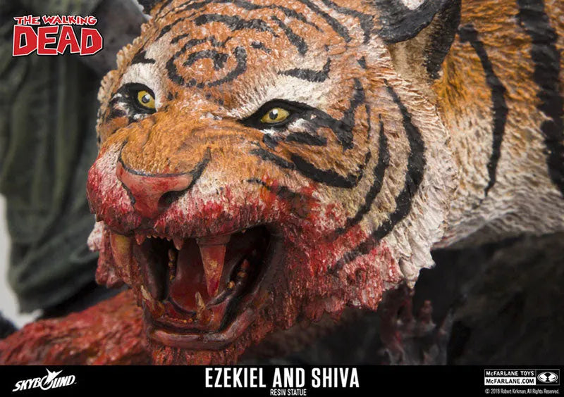 The Walking Dead - Ezekiel & Shiva Statueㅤ – McFarlane Toys – ActionFigure Brasil