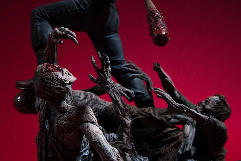 The Walking Dead - Negan Statueㅤ – McFarlane Toys/豆魚雷 – ActionFigure Brasil