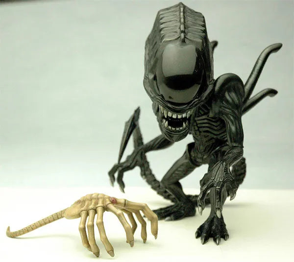 ThreeB AVP2 Alienㅤ – Plastic Arts – ActionFigure Brasil