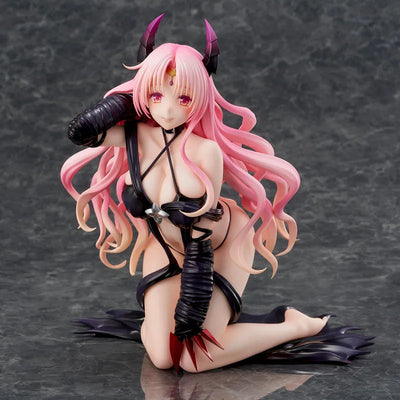 To LOVEru Darkness - Sephie Michaela Deviluke - 1/6 - Darkness ver. (Union Creative International Ltd)ㅤ – Union Creative – ActionFigureBrasil — ângulo diferente