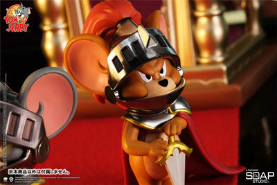 "Tom and Jerry" Statue Jerry and Tuffy (Royal Coat)ㅤ – Soap Studio – ActionFigureBrasil — ângulo diferente