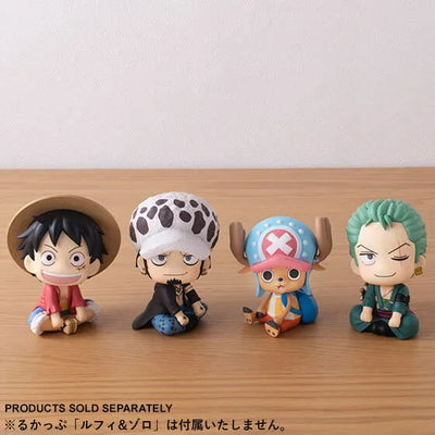 Trafalgar Law and Tony Tony Chopper – MegaHouse – ActionFigure Brasil — com base expositora