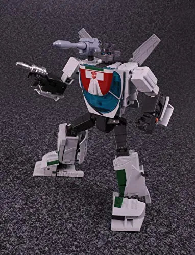 Transformers - Wheeljack - The Transformers: Masterpiece MP-20+ (Takara Tomy)ㅤ – Takara Tomy As Manufacturer – ActionFigure Brasil — ângulo diferente