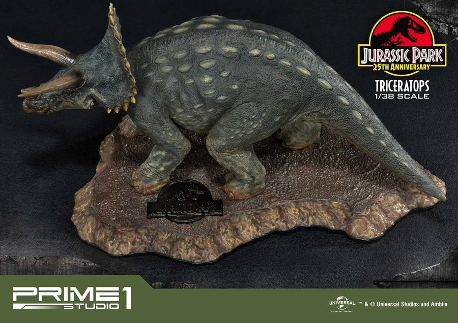 Triceratops (Regular Version) Jurassic Park (Film) – Prime1Studio – ActionFigure Brasil