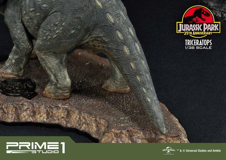 Triceratops (Regular Version) Jurassic Park (Film) – Prime1Studio – ActionFigure Brasil
