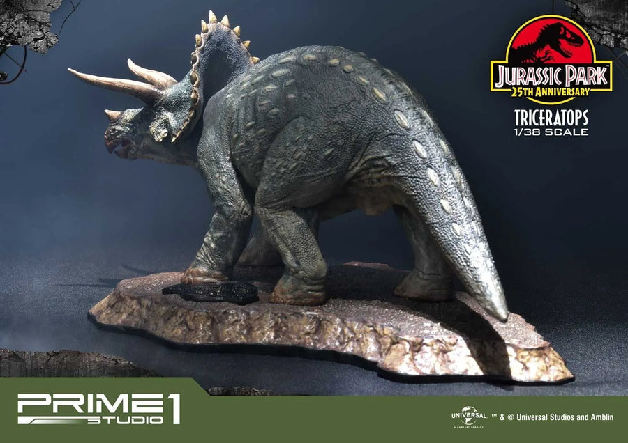 Triceratops (Regular Version) Jurassic Park (Film) – Prime1Studio – ActionFigure Brasil