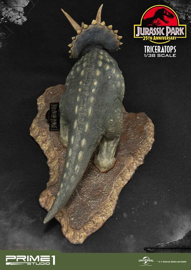 Triceratops (Regular Version) Jurassic Park (Film) – Prime1Studio – ActionFigure Brasil