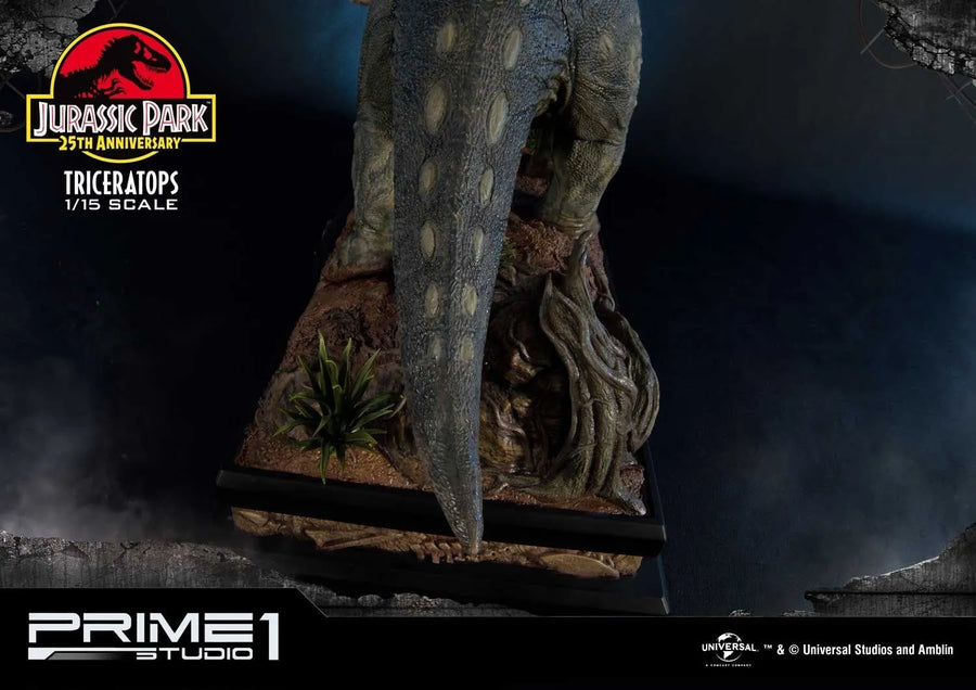 Triceratops (Regular Version) Jurassic Park (Film) – Prime1Studio – ActionFigure Brasil