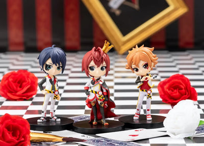 Twisted Wonderland - Riddle Rosehearts - Deuce Spade - Ace Trappola - Disney Twisted Wonderland Q Posket Petit vol.1 - Set of 3 Figures (Bandai Spirits)ㅤ – Bandai Spirits – ActionFigure Brasil — ângulo diferente