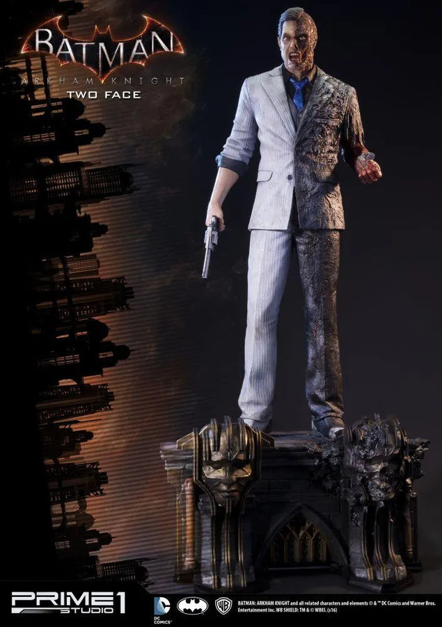 TwoFace (Regular Version) Batman: Arkham Knight – Prime1Studio – ActionFigure Brasil