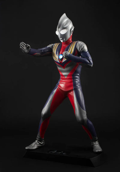 Ultimate Article Ultraman Tiga (Multi Type) – MegaHouse – ActionFigure Brasil — ângulo diferente