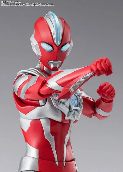 Ultraman Omega - S.H.Figuarts (Bandai Spirits)ㅤ – Bandai Spirits – ActionFigureBrasil — com base expositora