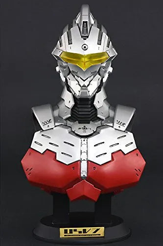 ULTRAMAN - Ultraman Suit Ver 7.2 - Bustㅤ – Aquamarine – ActionFigureBrasil — ambientada