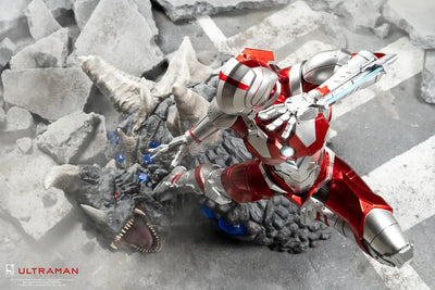 Ultraman vs Black King - LIMITED EDITION: 1500 – PureArts – ActionFigure Brasil — ambientada